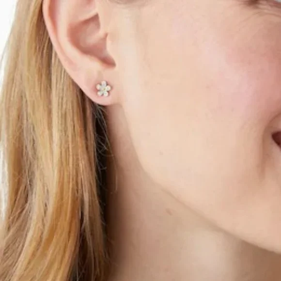 ♠️ Kate Spade ♠️️ Gleaming Aquamarine Gardenia Flower Studs - Picture 5 of 5